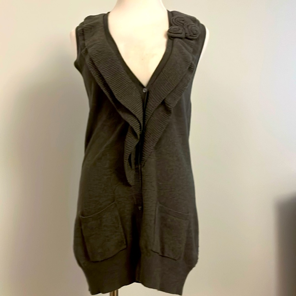 Banana Republic dark green sleeveless sweater